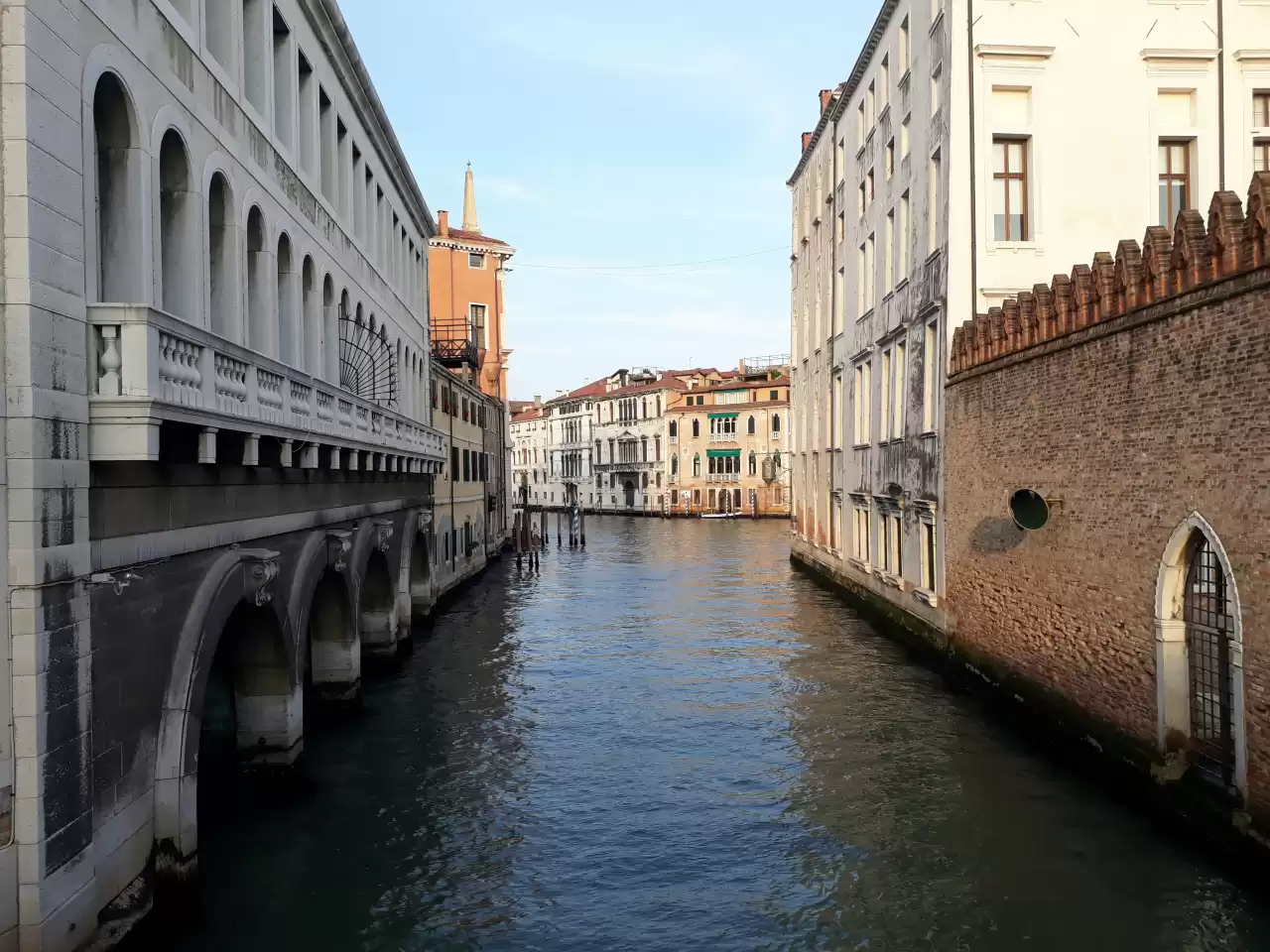 Venedik, Turist Akışını Yönetmek ve Yoğunluğu Azaltmak için 25 Nisan 2024'ten İtibaren Belirli Günlerde Ücretli Giriş Uygulamasına Geçiyor